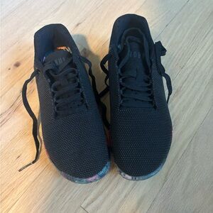NOBULL Black Athletic Shoes Sleek Minimalist Design